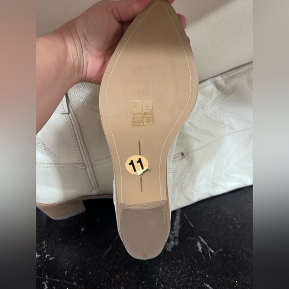 Dolce Vita White Western Cowboy Boots NEW Sz 11 - Picture 4 of 5